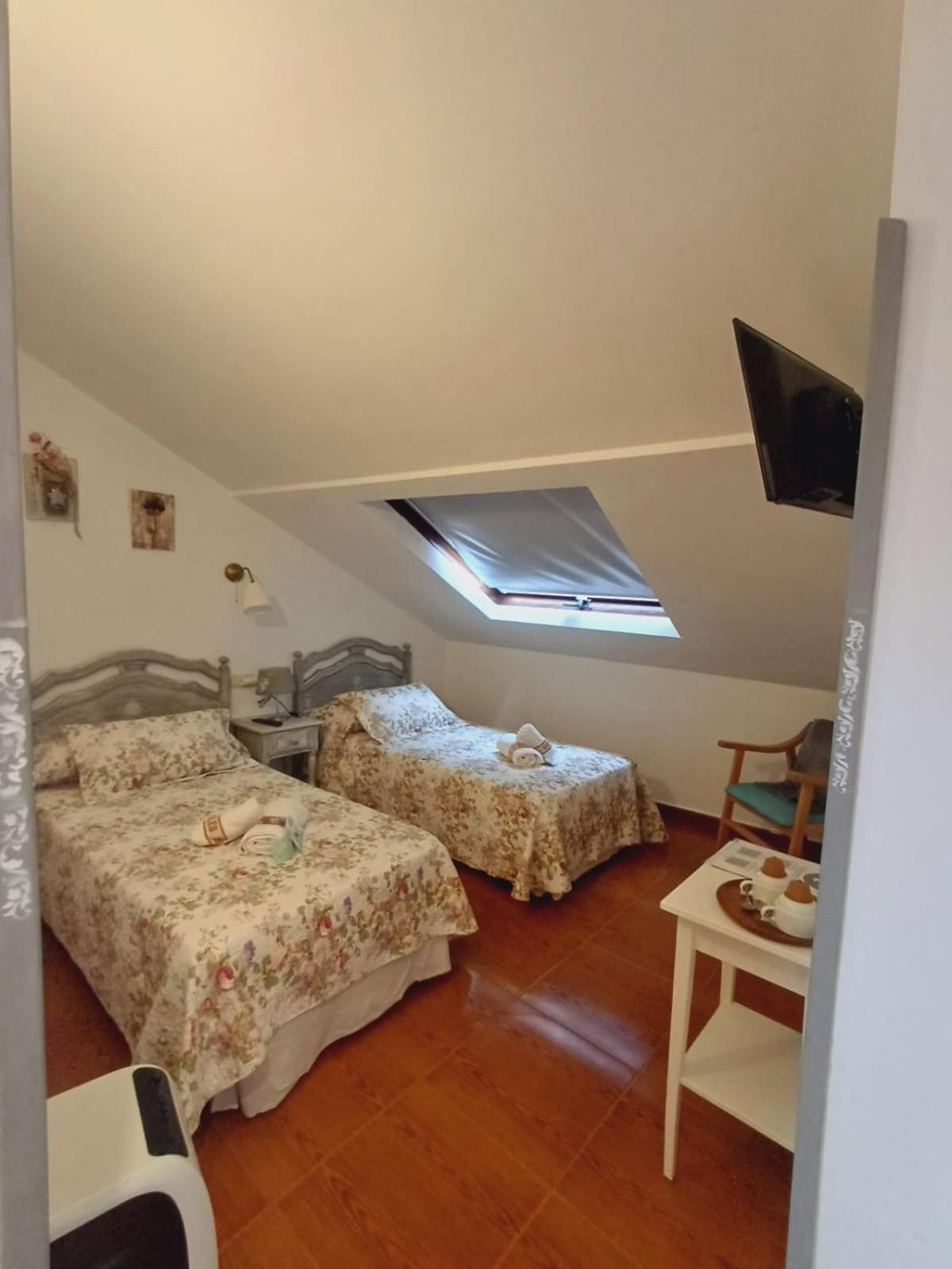Hotel El Coterin Apartamentos Y Habitaciones Аренас-де-Кабралес Экстерьер фото